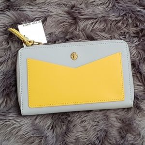 NWT Anne Klein Gray & Mustard Zip V Pocket Wallet